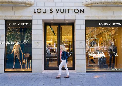 louis vuitton deutschland kontakt|louis vuitton germany website.